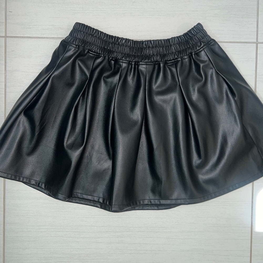 Fraud leather skirt, medium